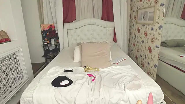 Онлайн чат XXX SilviaHart