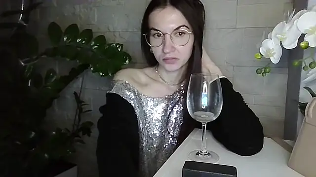 Chatroom XXX en direct de JuliaLovely