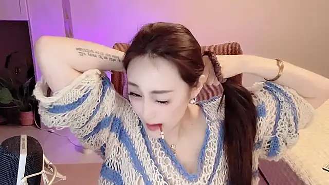 Daisy-77 现场XXX聊天