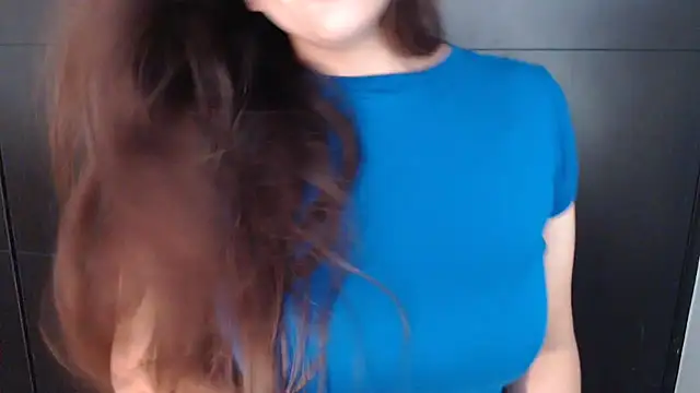 عرض كام AdharaLujan