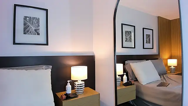 vi_anaya élő XXX-chatje