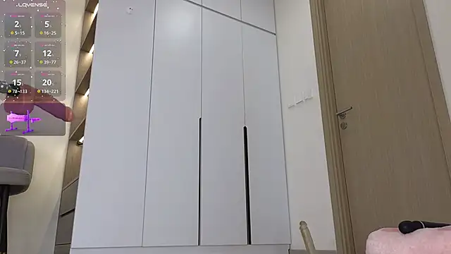 asianqueeny 现场XXX聊天