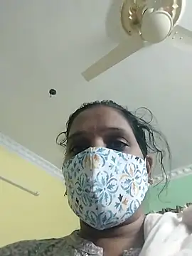 Pokazy przed kamerką – Monika_Telugu_Girl