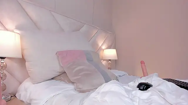 _emily__st élő XXX-chatje