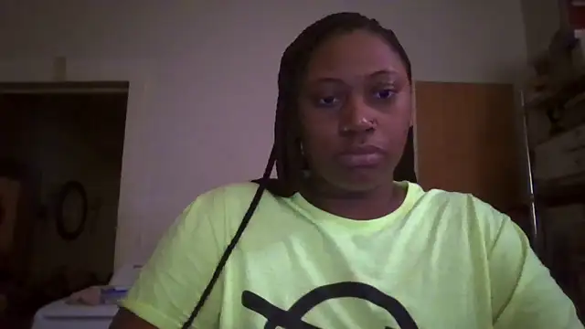 Indiecakess: онлайн-секс-чат