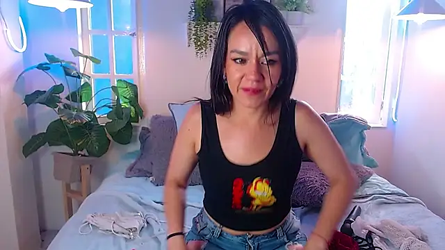 brandi_bae1 – Naživo XXX chat