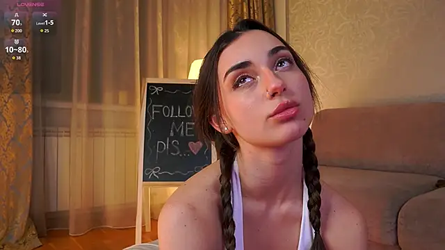 Chat XXX en directo de MinnaShummon