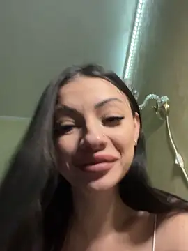 Czat XXX na żywo – Layana_Ro