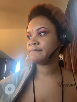 nickytheehawtie: онлайн-секс-чат