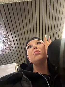 Tisha_Busty: απευθείας συνομιλία ΧΧΧ