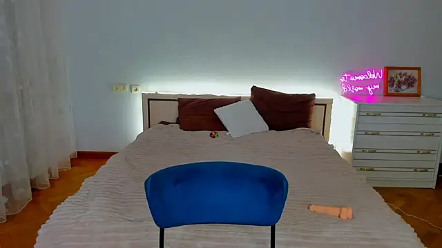 sindy_chiks1 élő XXX-chatje