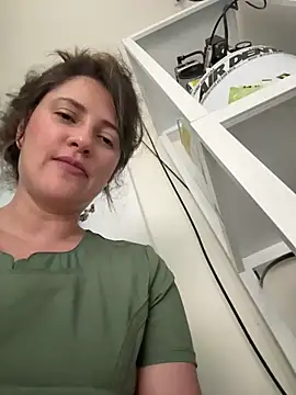 Shiarami élő XXX-chatje