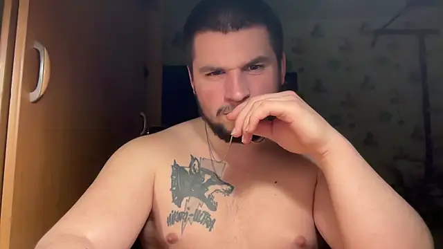 chiraq1945 网络视讯表演