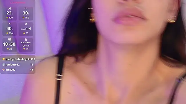 Chat +18 de JuliaaVega ao vivo