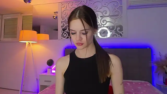 Chat XXX en directo de LuisaClover