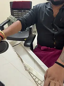 FlirtyxBoy Chat XXX live