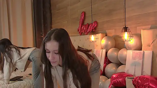 IdaMack live XXX chat