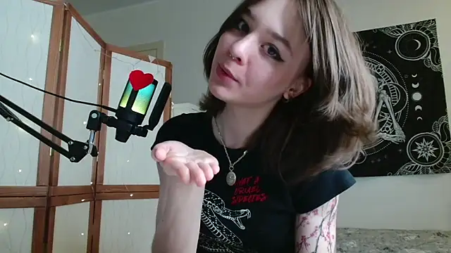 XXX chat uživo modela Mysterious_Toy