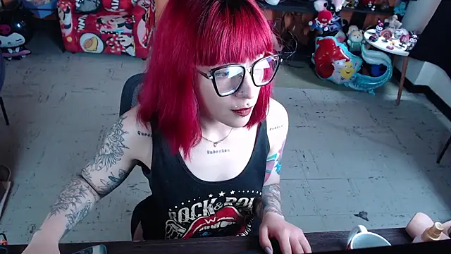 Chatroom XXX en direct de MissMiia2