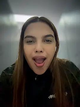 XXX chat uživo modela Colibri_xxx