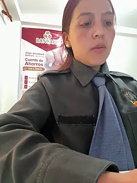 Emily-7_'s Live XXX Chat