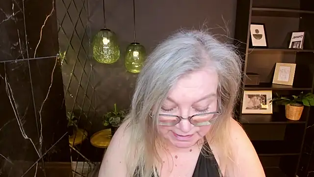 NataliMellown Webbikameraesitys