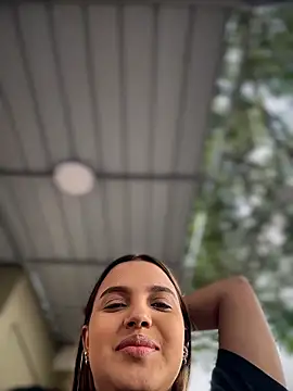 Chat XXX en directo de Colibri_xxx