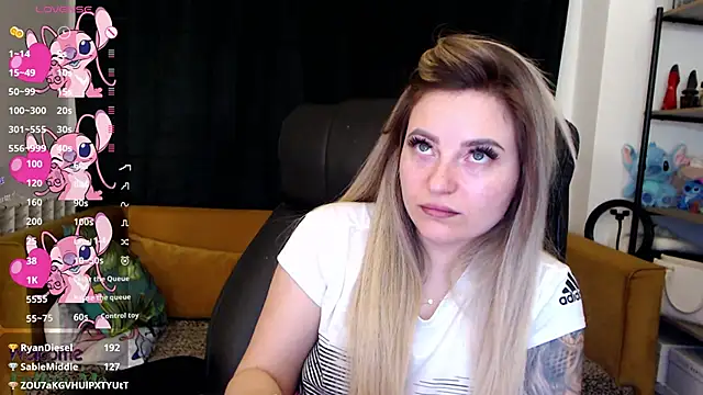 Онлайн чат XXX Rania_Stitch