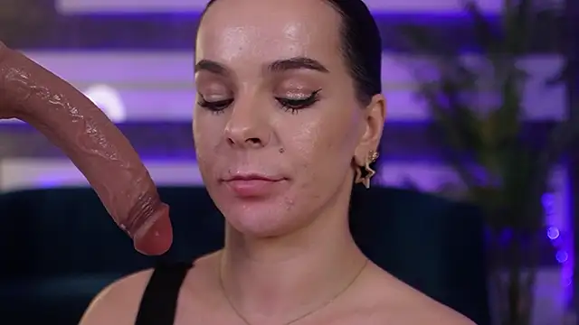 SkyMusee_'s Live XXX Chat