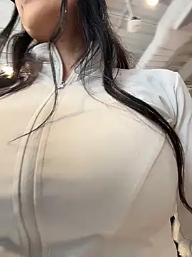 CorinVeil Adlı Modelin Canlı XXX Sohbeti