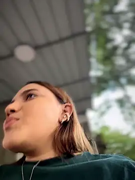 Colibri_xxx 现场XXX聊天