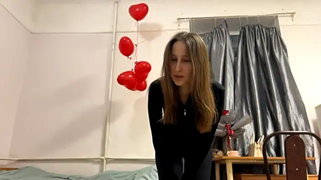 دردشة VickieKush الجنسية المباشرة