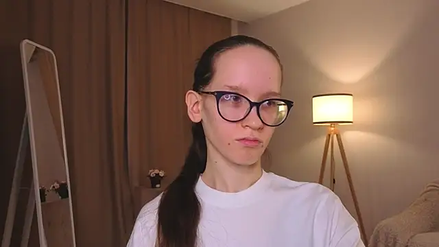 BettyBrowni élő XXX-chatje