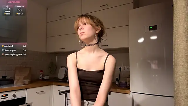 Chat +18 de ElfriedaZwack ao vivo