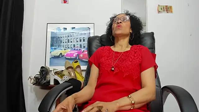 Aries_Mature Webcam show