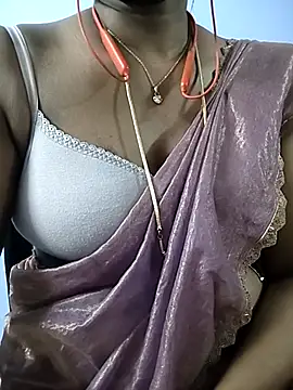 Chatroom XXX en direct de Maaya_sweety