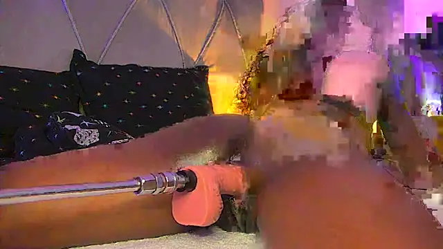 FiorelaLenin élő XXX-chatje