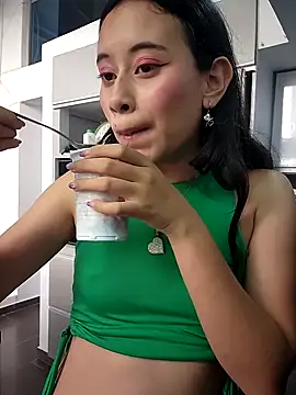 l0lita_emi Obrolan Langsung XXX