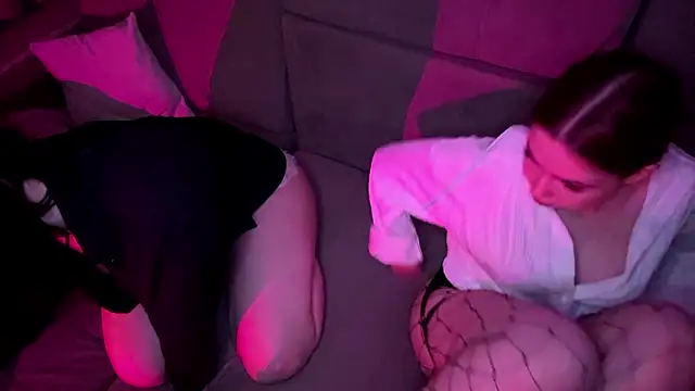 Czat XXX na żywo – PinkClouds_