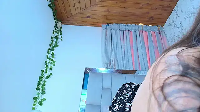 Eda_Bonne élő XXX-chatje