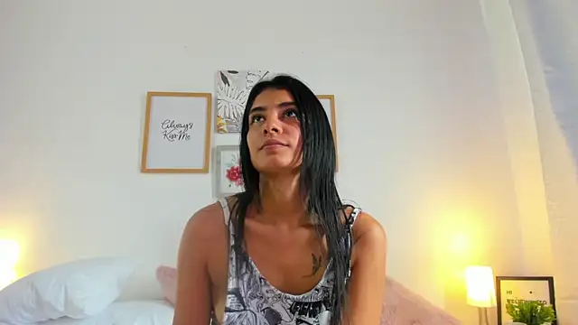 LaurenRodriiguez 现场XXX聊天