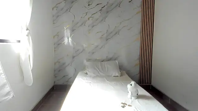 coralcarter1 élő XXX-chatje