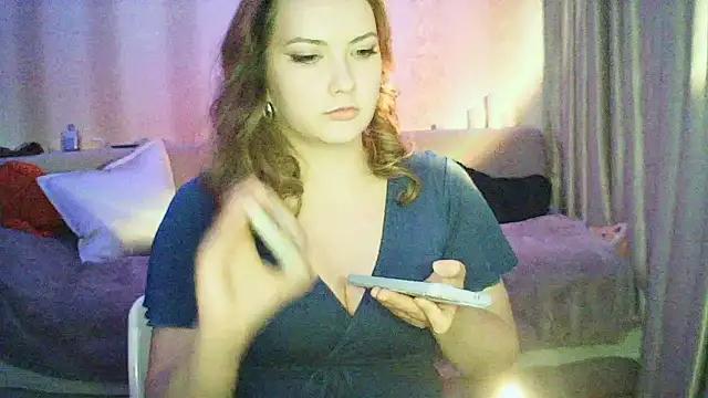 MoodieMira Chat XXX in diretta