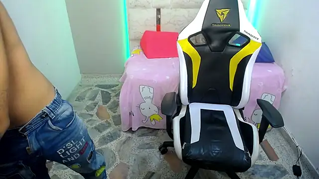 Czat XXX na żywo – Green_XoX