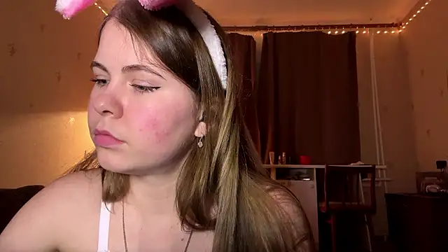 MaevAmy Chat XXX in diretta