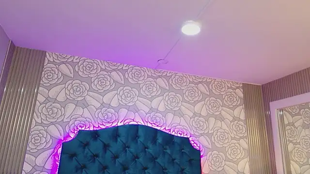 Chat XXX en directo de TaniaBlaze