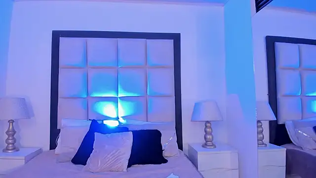 SussyFox's Live XXX Chat