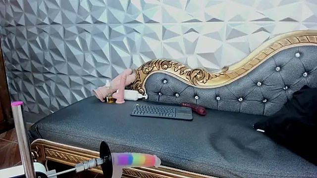 Chat +18 de Carolina-Lenon ao vivo