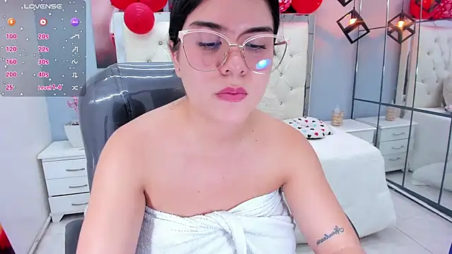 แชท XXX สดของ pearl_weet