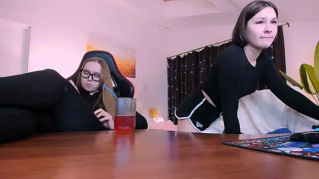 Онлайн чат XXX JenniferGraces